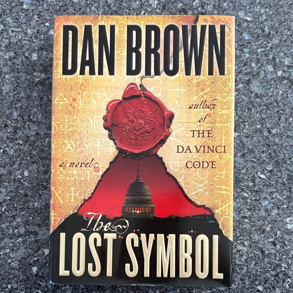 Dan Brown 'The Lost Symbol' Book - Red and Black Hard Cover